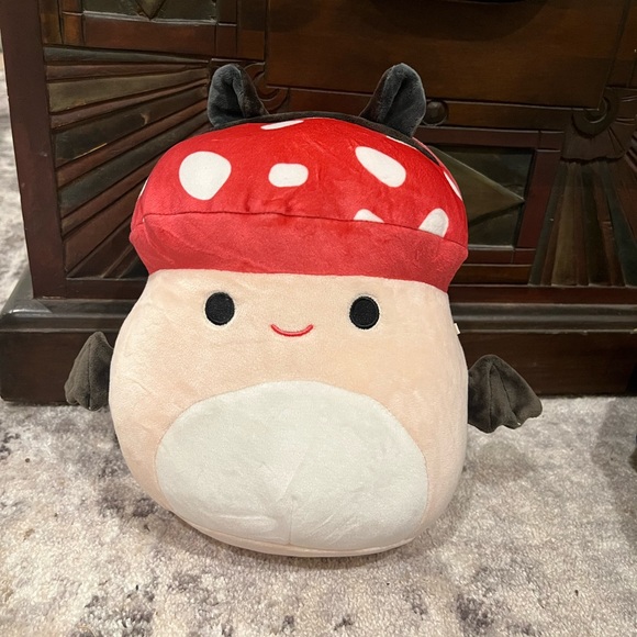 Squishmallow Mushroom with bat ears and wings - Picture 1 of 2